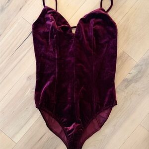 Small Velvet Burgundy Bodysuit new without tags